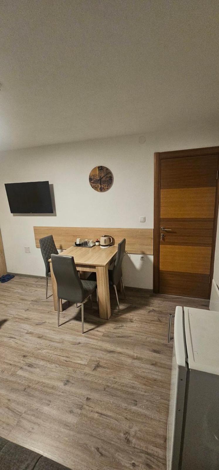 Apartmani Vesto Banja Luka Exterior foto